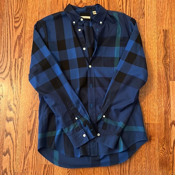 Mens Burberry blue button down size medium has been worn a few times